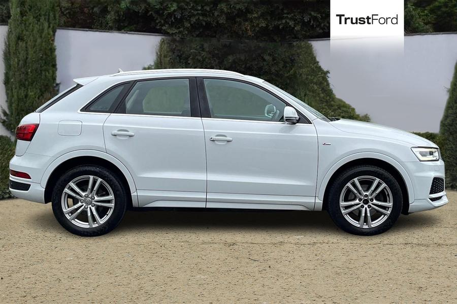 Audi Q3 Photo autoimg-3ab67ac4f1c05e98bc37fde681e269148a62f5a0.jpg