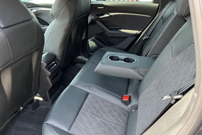 AUDI Q6 E-Tron Photo 46