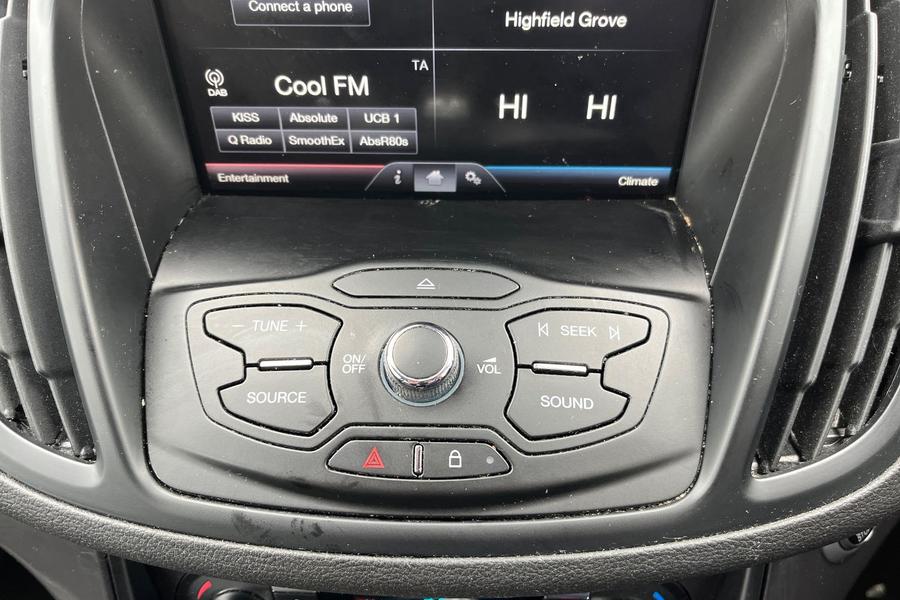 Ford KUGA Photo autoimg-3abe7b9f01b91f5bad7b338470533d943d767c76.jpg