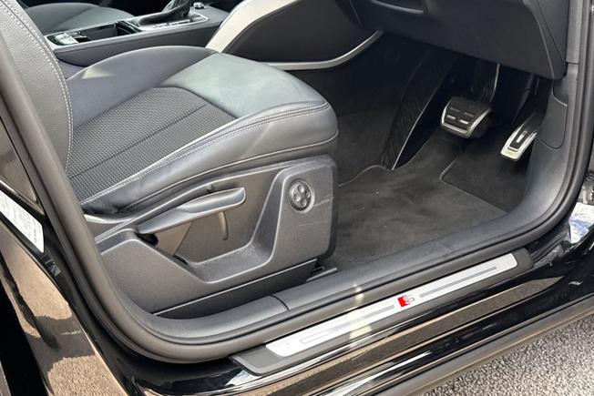 AUDI Q2 Photo 33