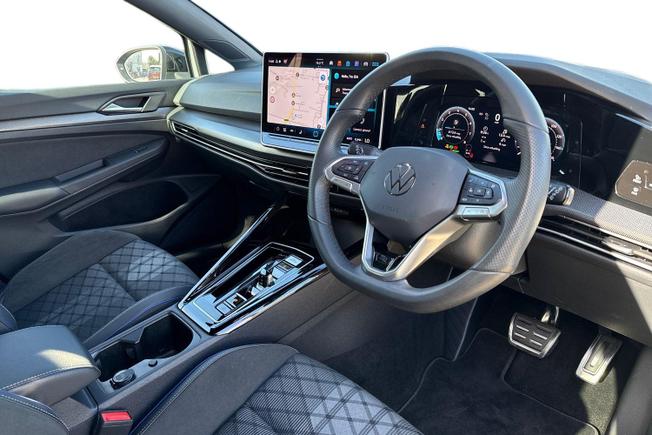 VOLKSWAGEN Golf Photo 6
