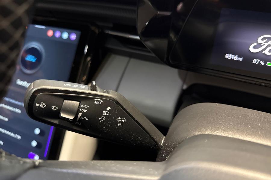 Ford Explorer Photo autoimg-3ac44be7f8e2fedf5eda99f54bd399fe4514e455.jpg