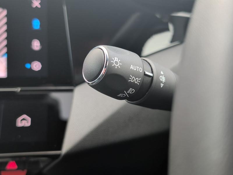 Used Peugeot E-308 RX73OUB 22