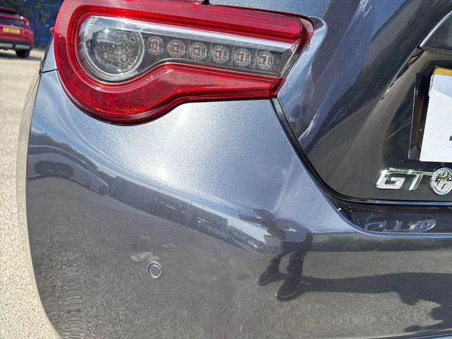 TOYOTA GT86 Photo 18