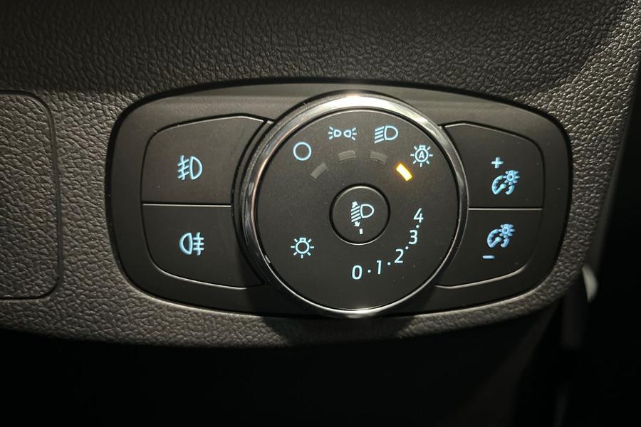 Ford FOCUS Photo autoimg-3acee2e07d8083b38e8dc8463e623277ea78e49b.jpg