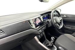 VOLKSWAGEN Polo Photo 2