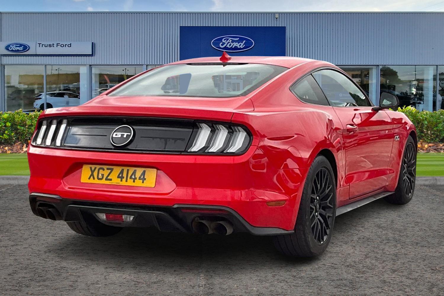 Ford MUSTANG Photo 3