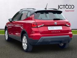 SEAT Arona Photo 3