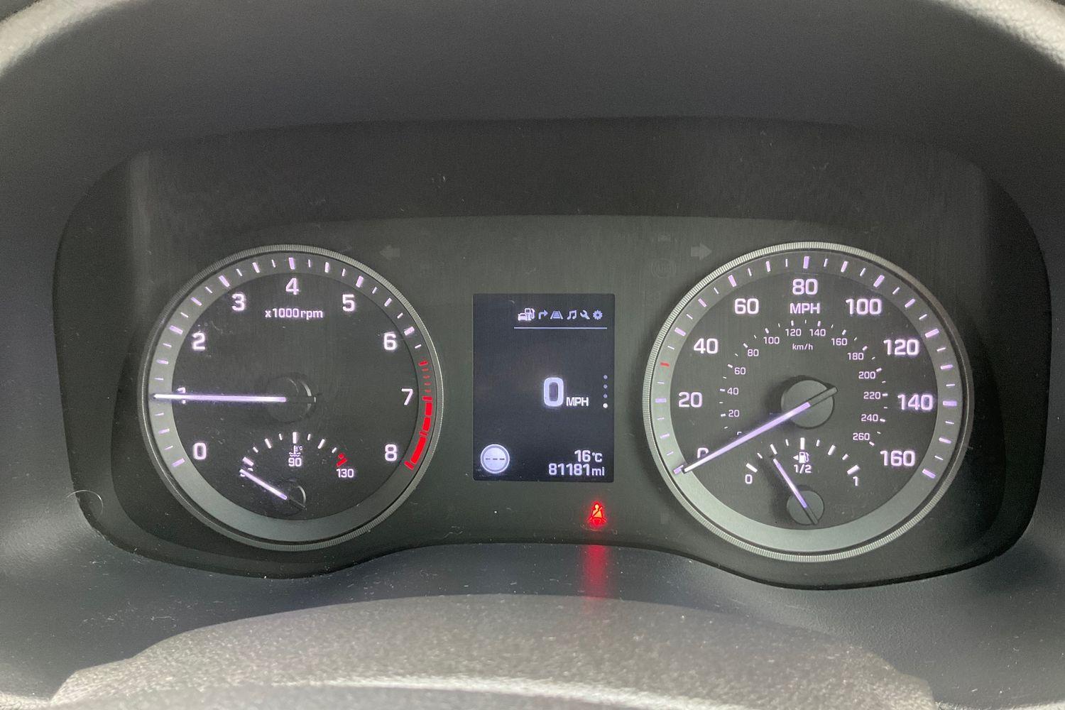 Hyundai TUCSON Photo 12
