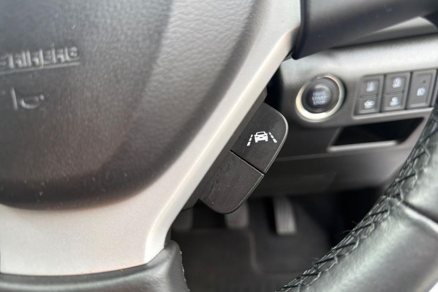 Suzuki S-Cross Photo autoimg-3ad9deaf18854305adee12cee0d00146bacd780d.jpg