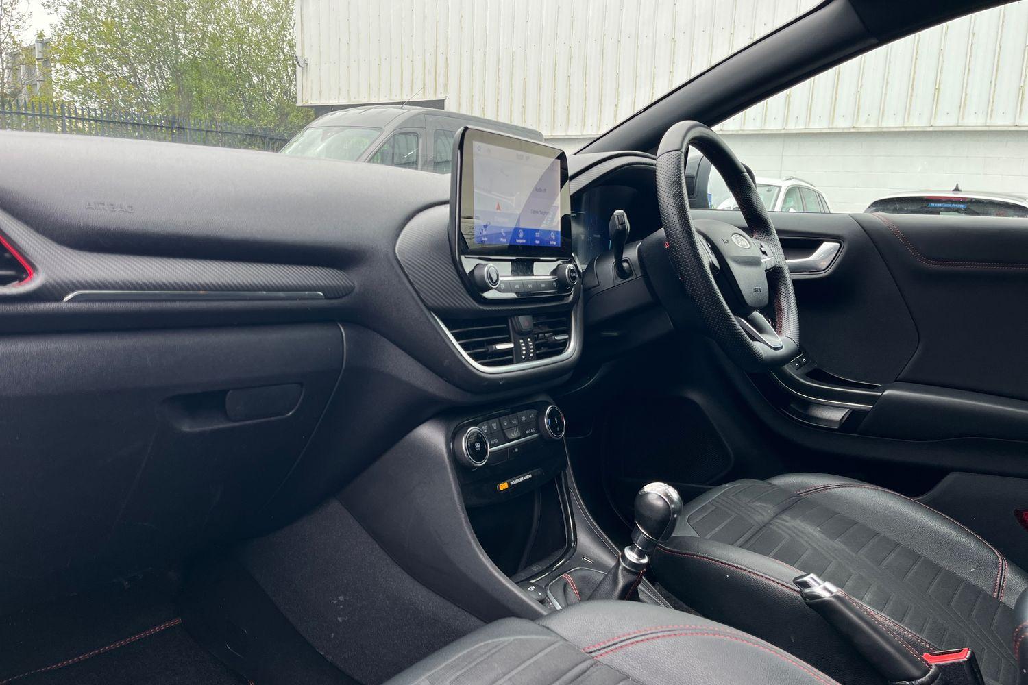 Ford PUMA Photo 17