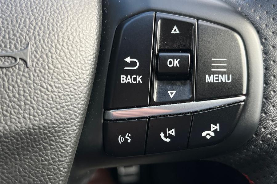 Ford KUGA Photo autoimg-3adc31b31f766f65507a89fe9a3a0cec619bfa02.jpg