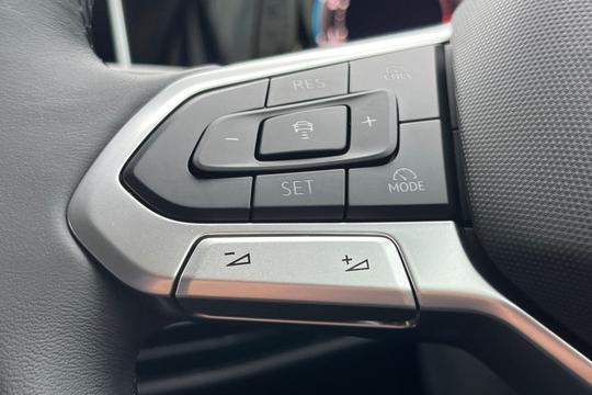 Volkswagen Golf Photo autoimg-3adc98d633d3fee3c6770e07bdd9f6b927dd8cb9.jpg