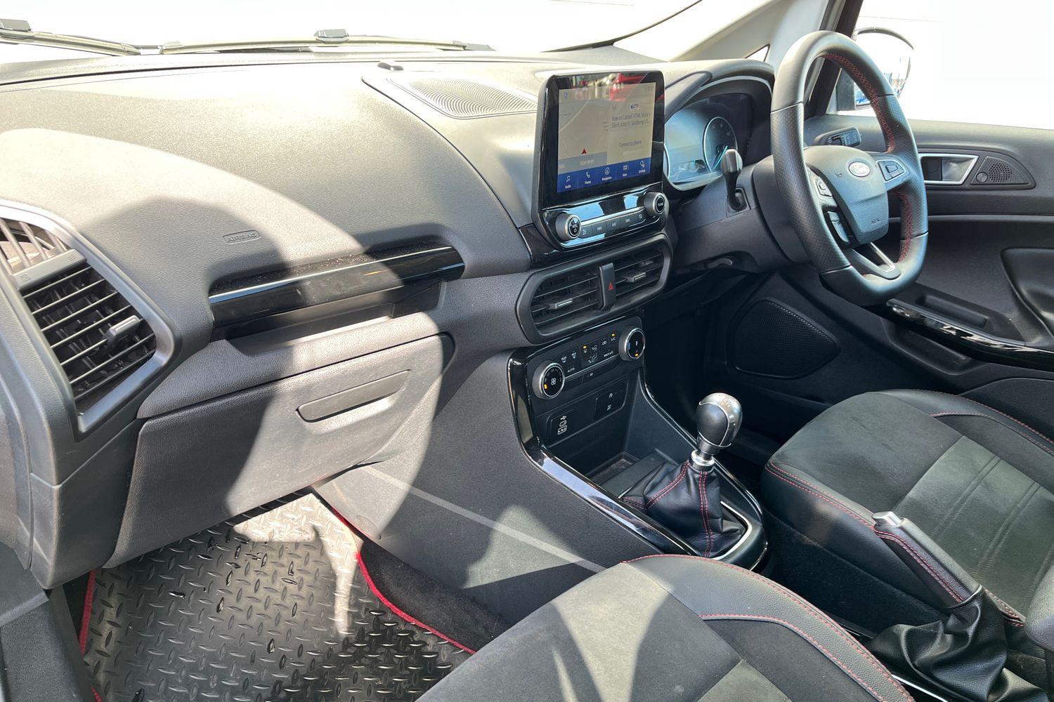 Ford ECOSPORT Photo 17