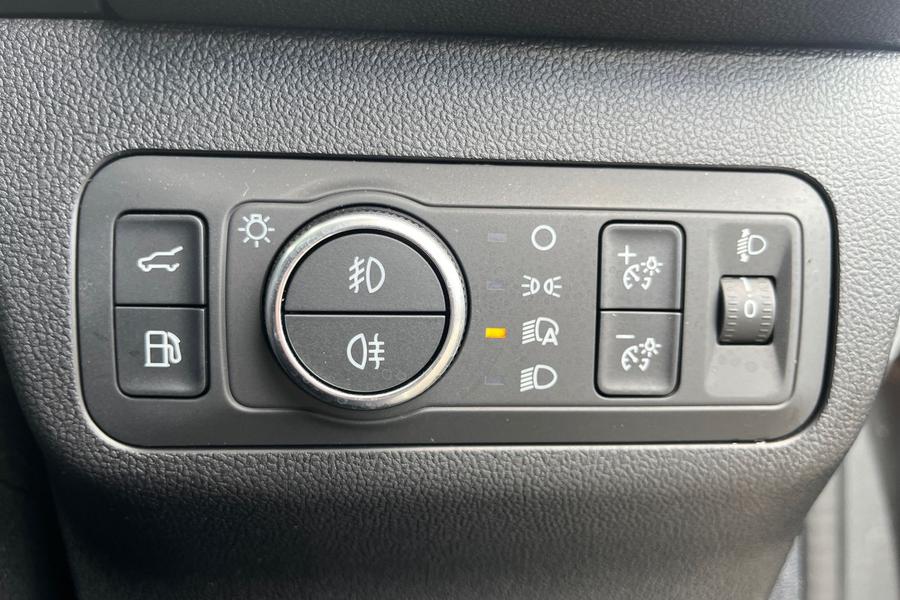 Ford KUGA Photo autoimg-3ae1168997c2d6f4367b44d971663a1c15ddee51.jpg