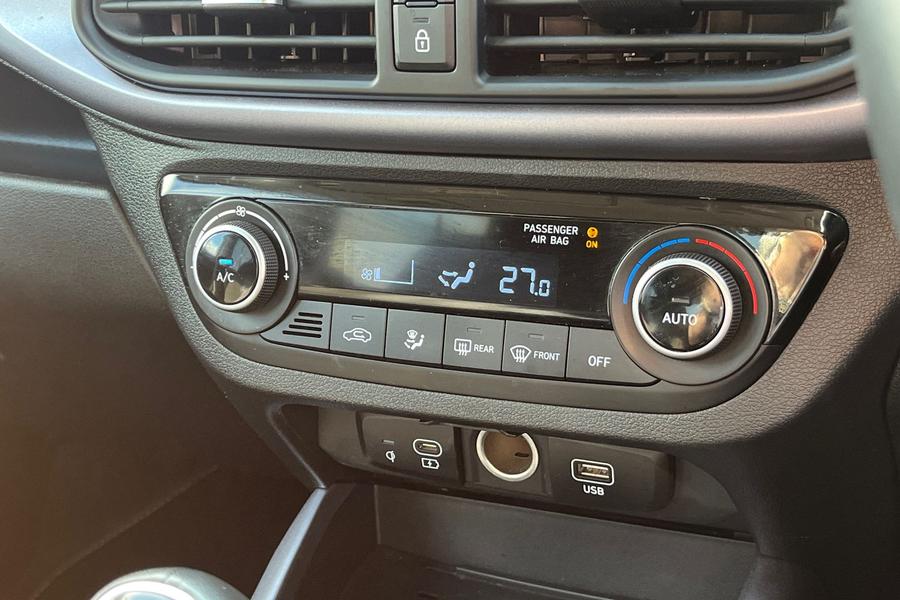 Hyundai I10 Photo autoimg-3ae1e7126f78a0fb5e1e0998f557523a8cb1bdc3.jpg