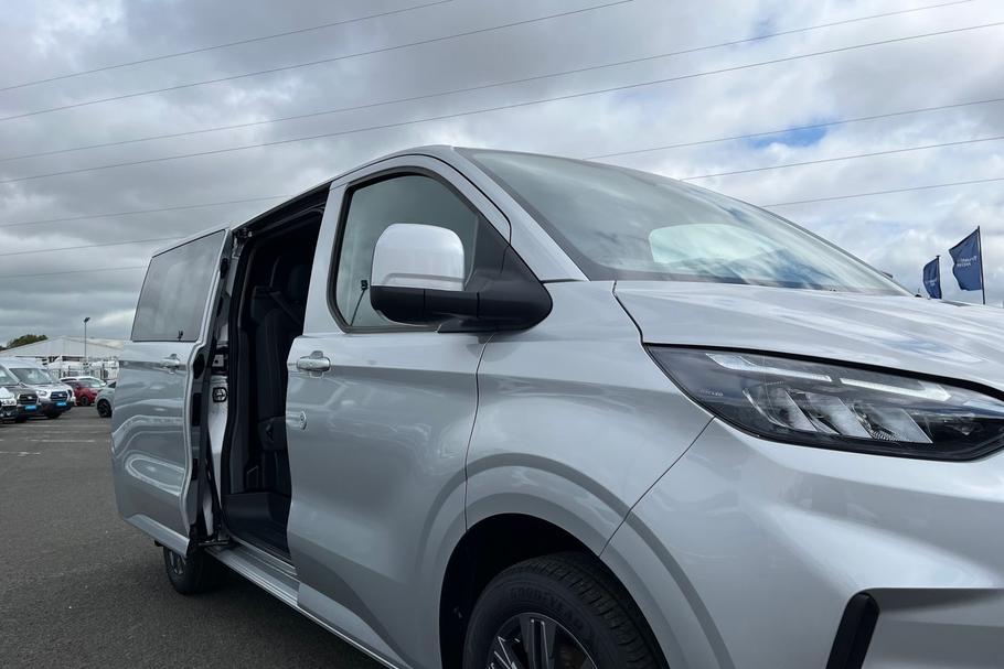 Used Ford TRANSIT CUSTOM KMZ9896 27