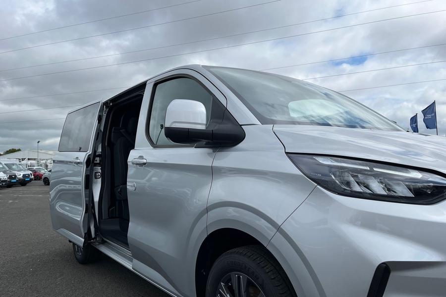 Ford TRANSIT CUSTOM Photo autoimg-3ae289b1e8d7e9eb8ba7eccdee1d5e4083d11e17.jpg
