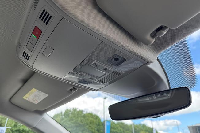 VOLKSWAGEN Taigo Photo 47