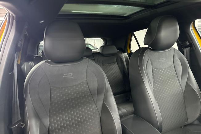 VOLKSWAGEN T-Roc Photo 26