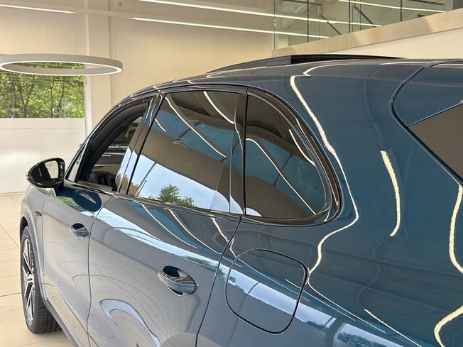 PORSCHE Cayenne Photo 34