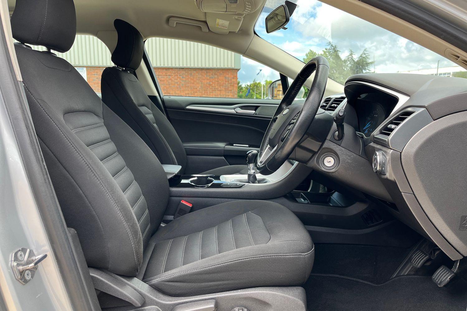 Ford MONDEO Photo 27