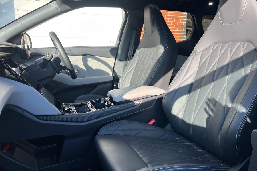 Ford Explorer Photo autoimg-3aec73fbad0027b7c46c45628d2632016bf46255.jpg