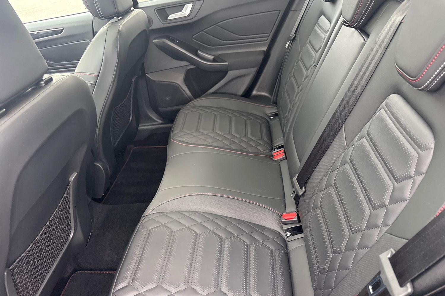 Ford FOCUS Photo 19