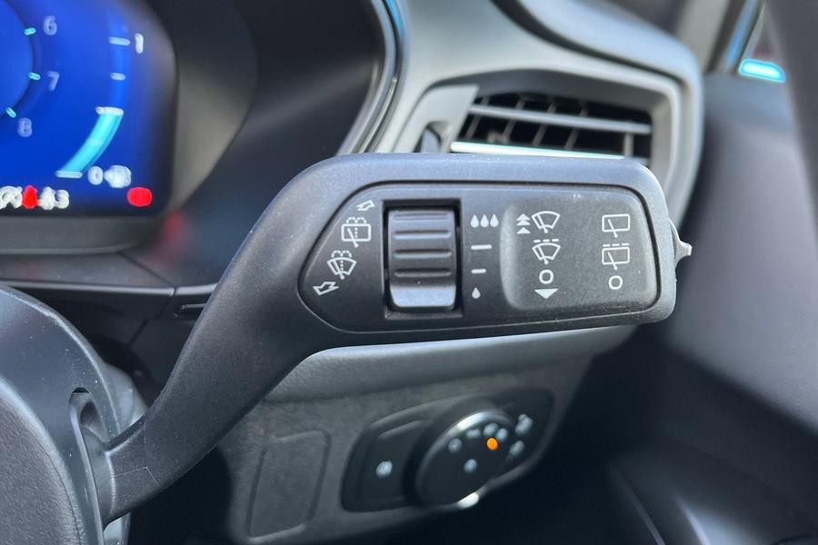 Ford Focus Photo autoimg-3af2e4cc49a946fcc04e2953f9b28e97fdb354e8.jpg