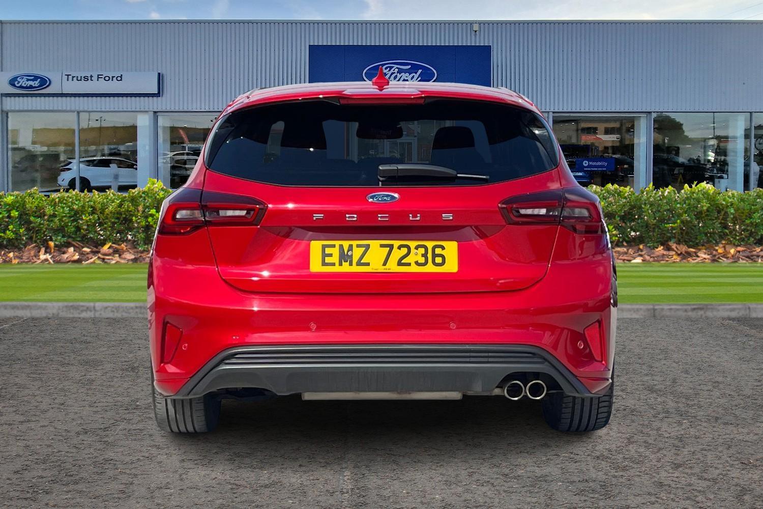Ford Focus Photo 6