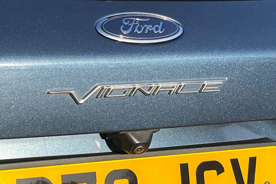 Ford KUGA Photo autoimg-3af8fb74b7c2e32437943f63eb28a753346781f2.jpg