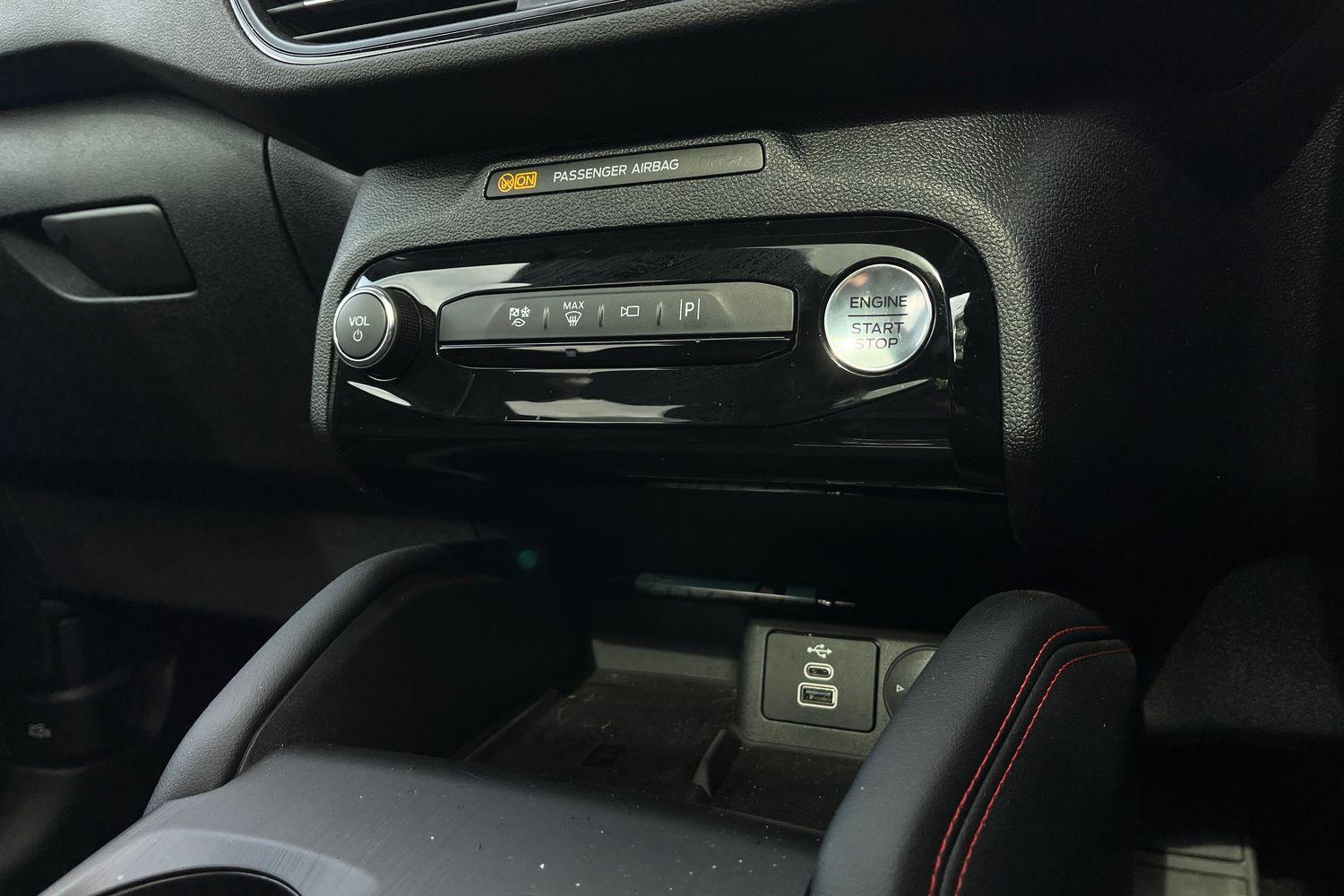 Ford Kuga Photo 34