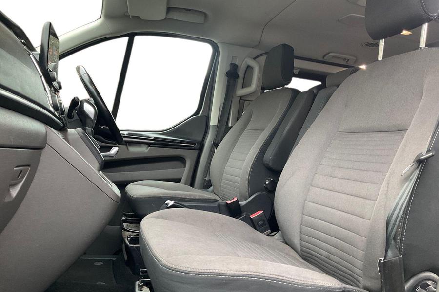 Ford TOURNEO CUSTOM Photo autoimg-3afc1dfaf90c60205460e391b721c92e594a5bc6.jpg