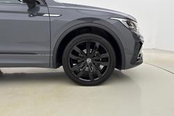 VOLKSWAGEN Tiguan Photo 5