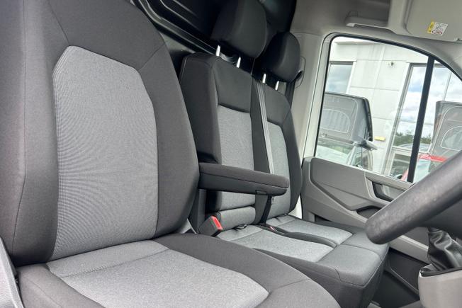 Volkswagen Crafter Photo 33