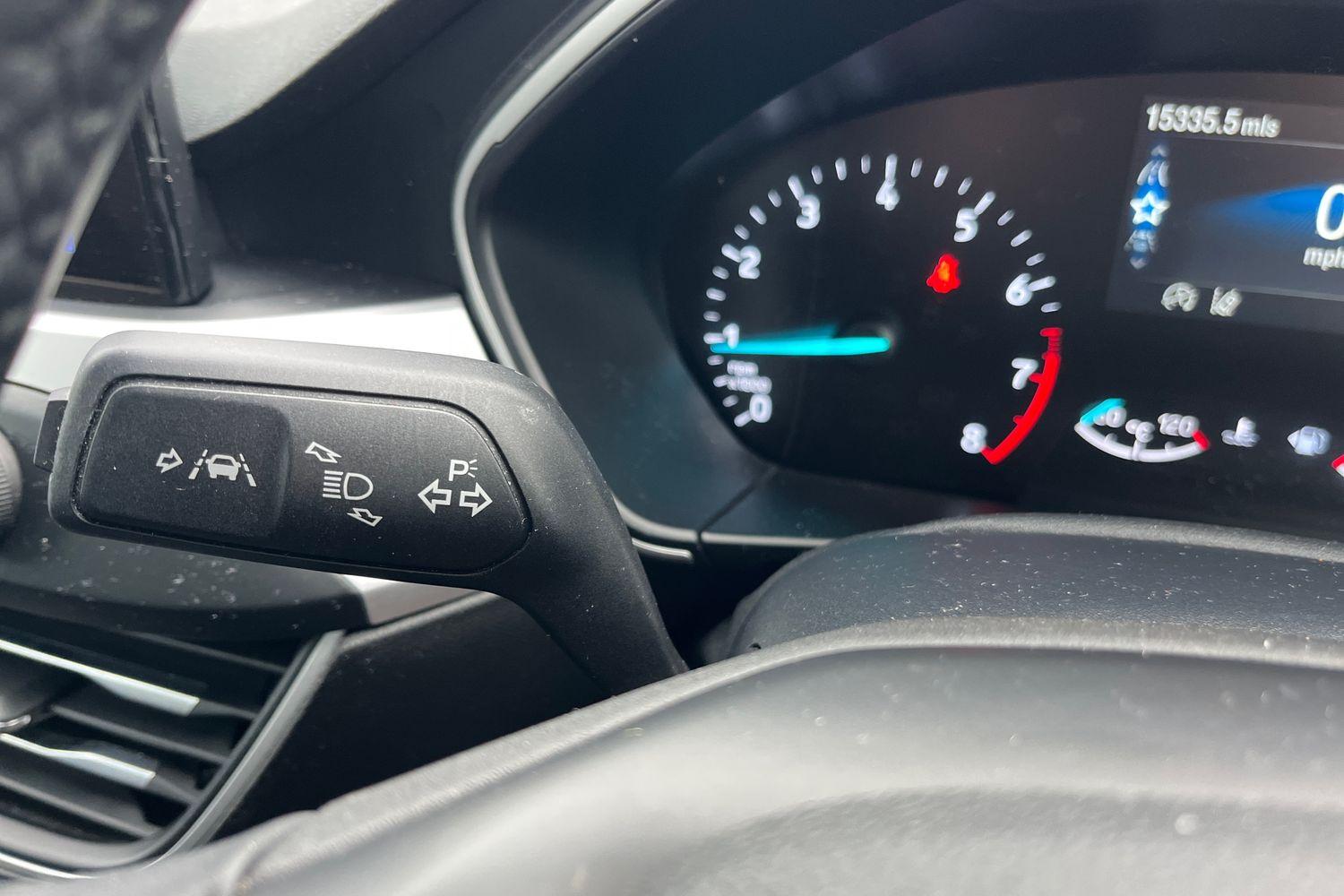 Ford FOCUS Photo 13