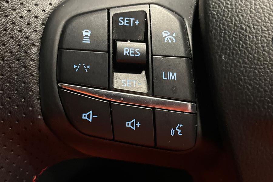 Ford KUGA Photo autoimg-3b08d94d9d0c66b8d67f3ee9b805628696e50cd4.jpg