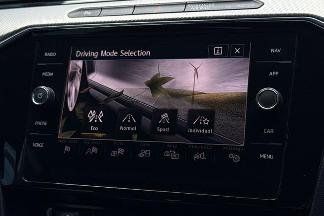 VOLKSWAGEN Arteon Photo 29