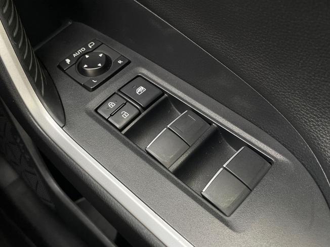 TOYOTA Rav4 Photo 38