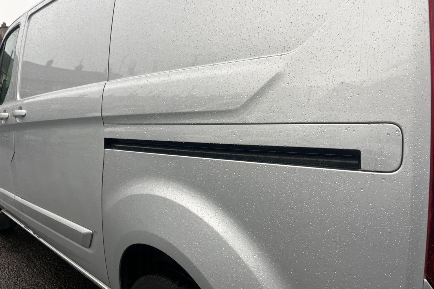 Ford TRANSIT CUSTOM Photo 17