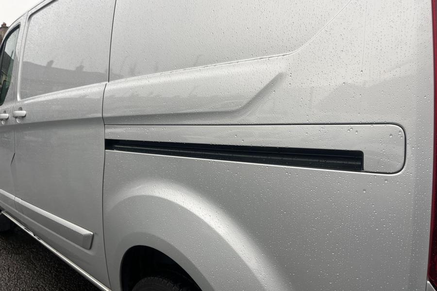 Ford TRANSIT CUSTOM Photo autoimg-3b0b322437557a824c8c32705321336256ed552f.jpg