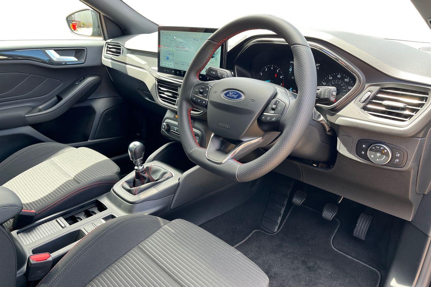 Ford Focus Photo 8