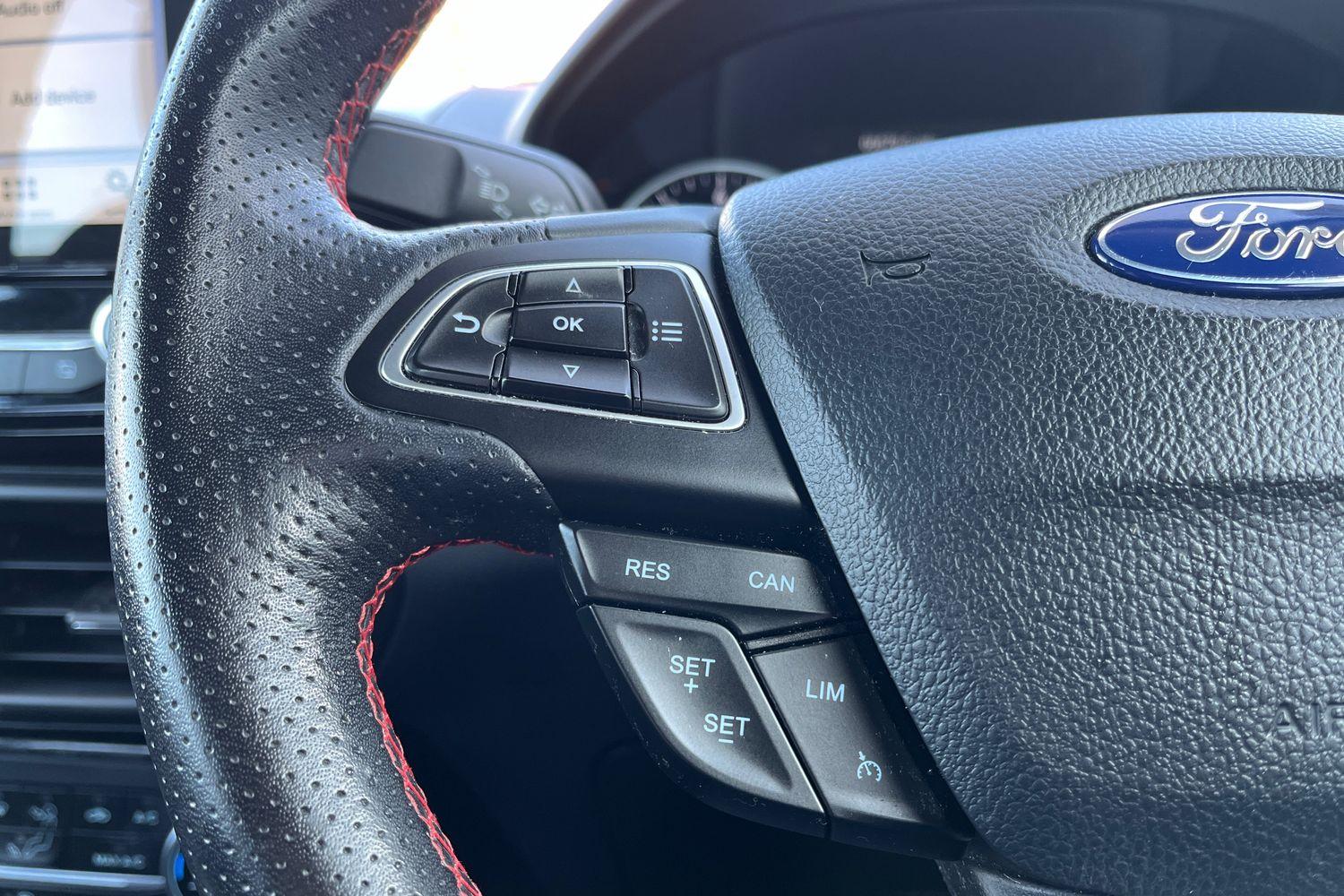 Ford ECOSPORT Photo 25