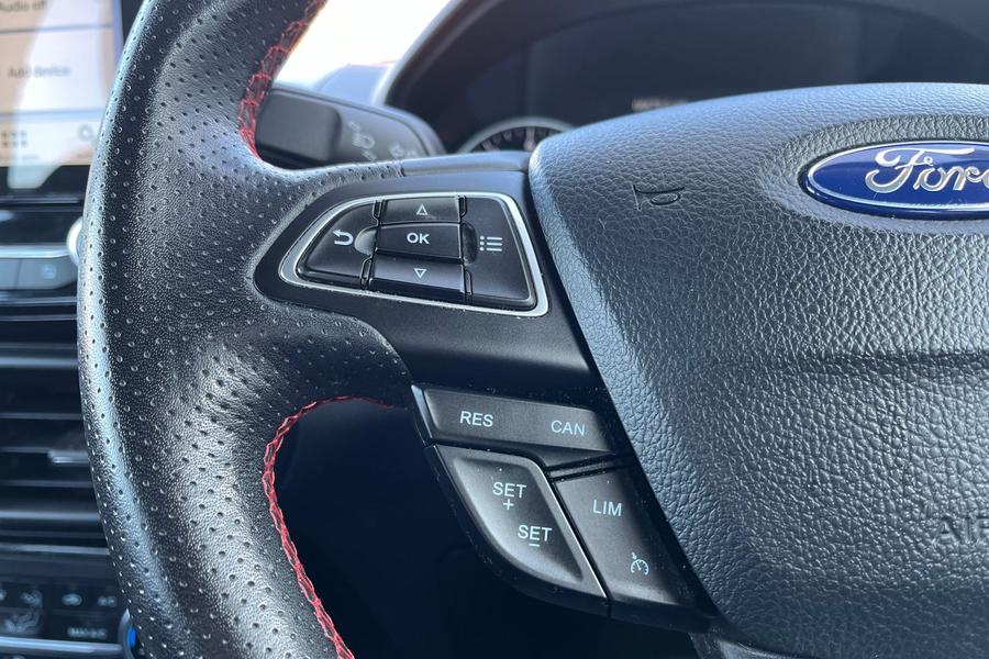 Ford ECOSPORT Photo autoimg-3b0dd3bd0384bc0fa5da253df8a680efd9d734f0.jpg