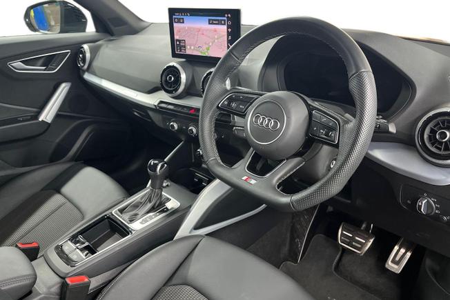 AUDI Q2 Photo 6