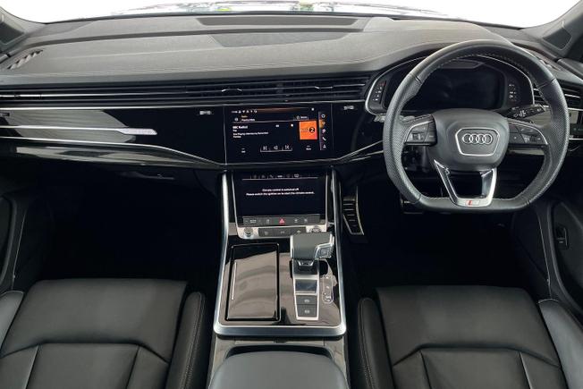 AUDI Q7 Photo 10