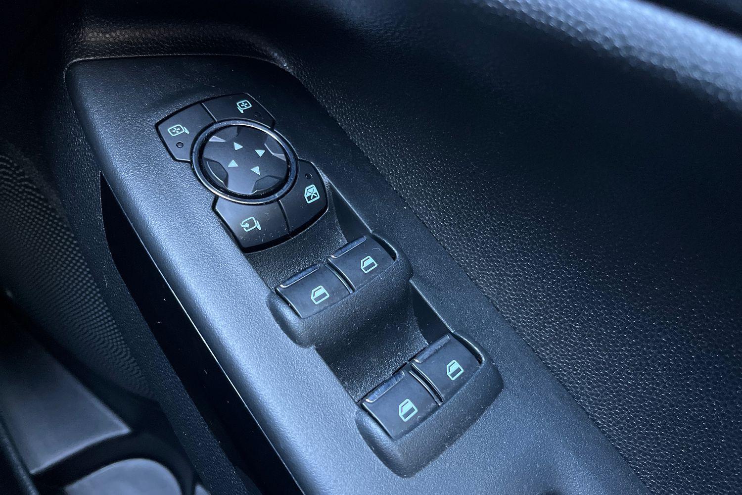 Ford ECOSPORT Photo 15