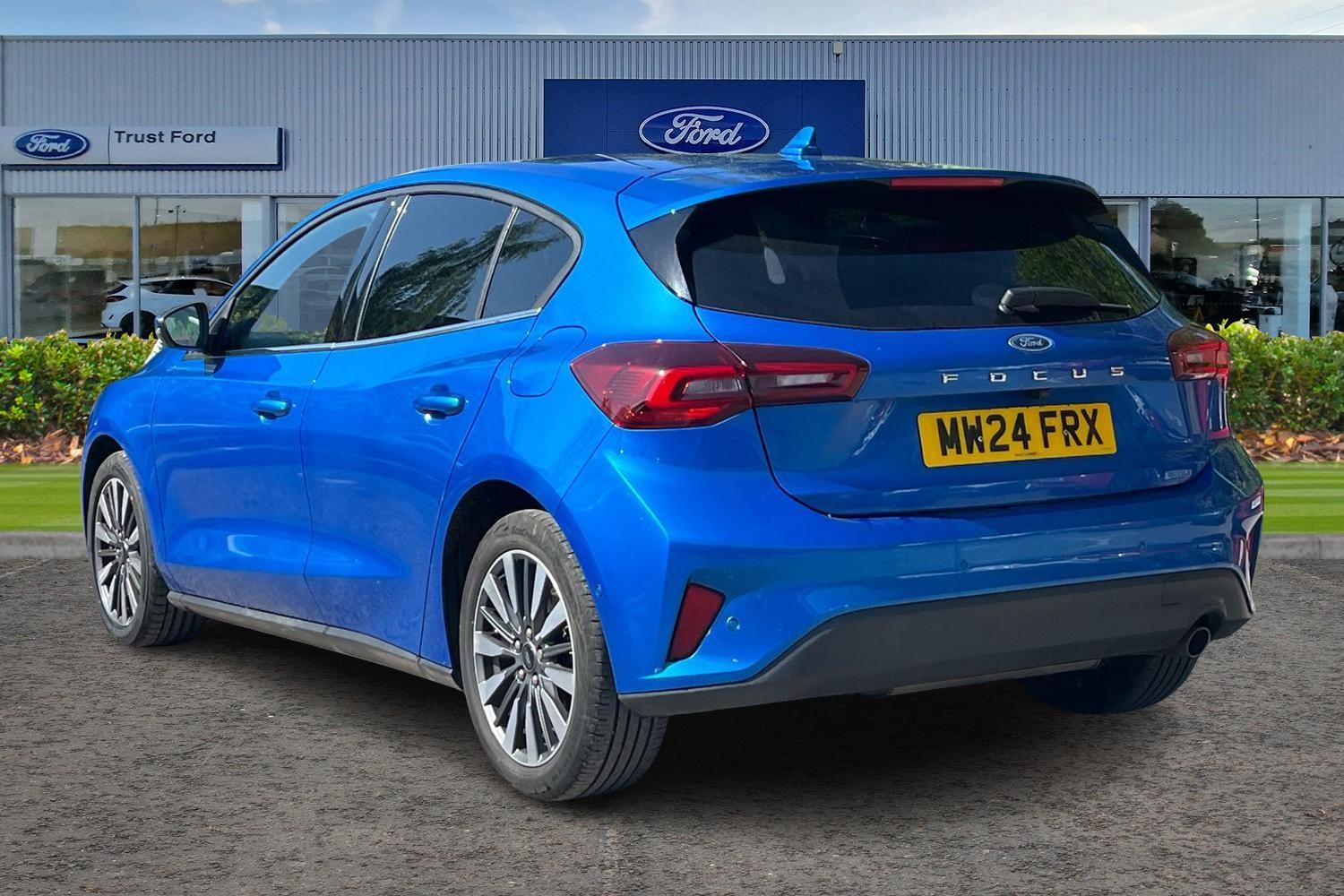 Ford Focus Photo 1