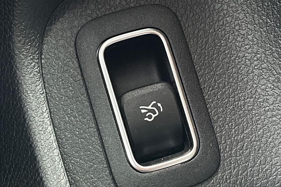 Mercedes-Benz A Class Photo autoimg-3b244735dacc74aa8ead896b676a524c8016a184.jpg