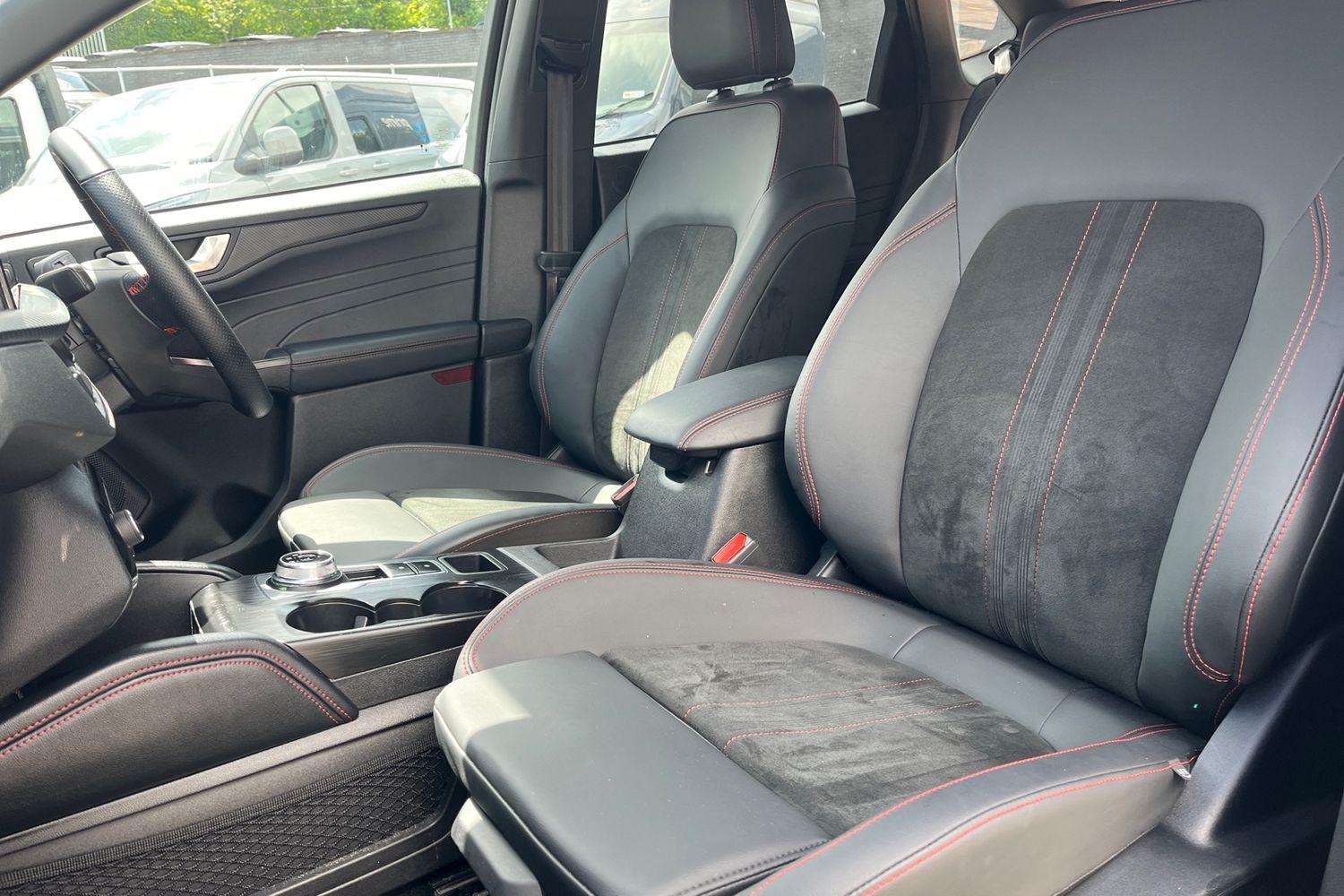 Ford Kuga Photo 18